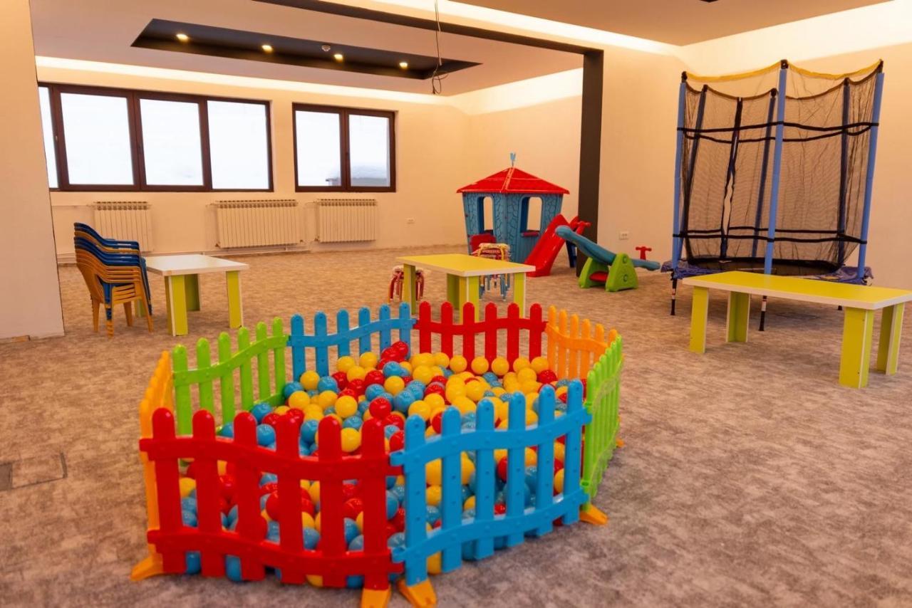 Hotel Forest Pale Ngoại thất bức ảnh